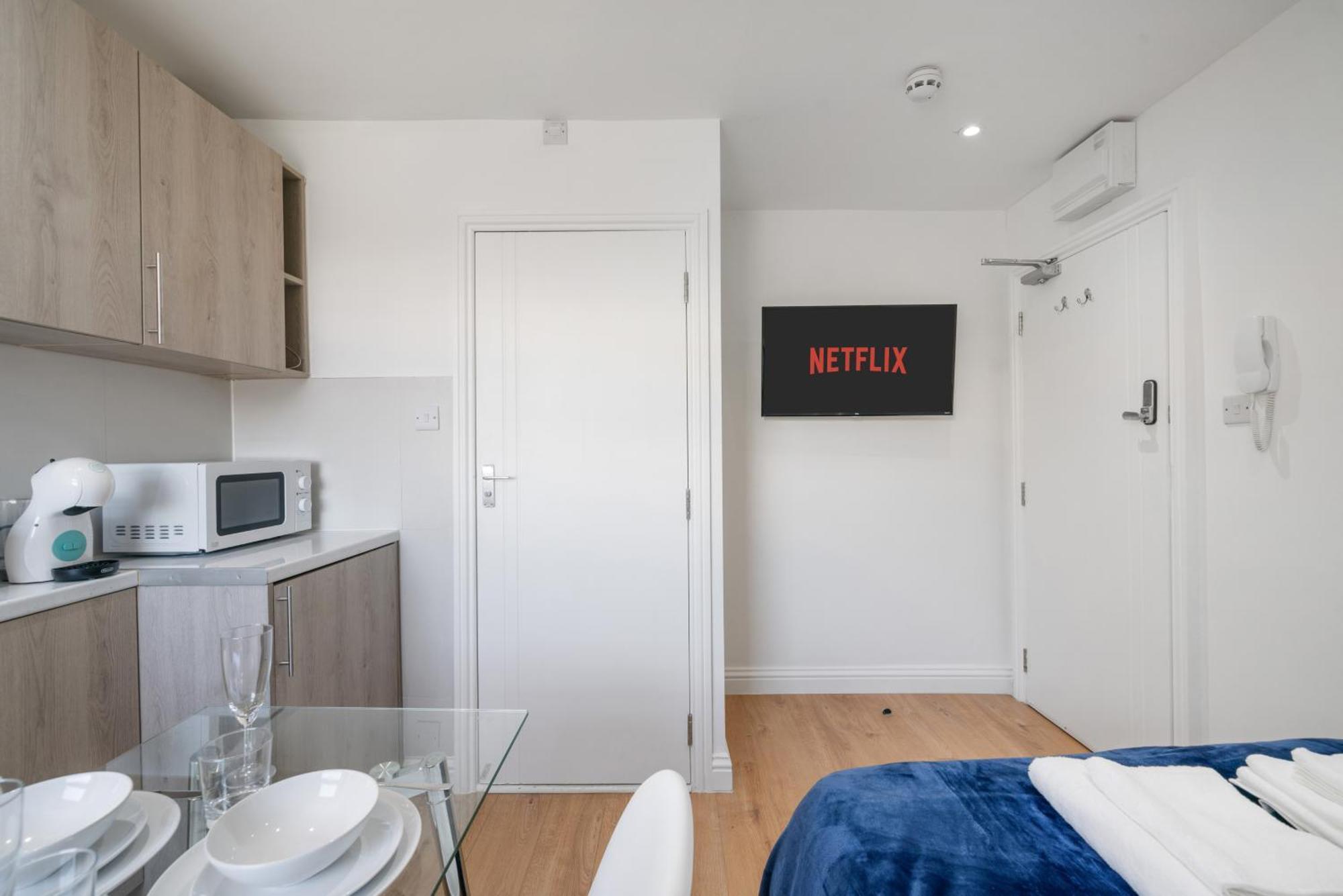 & Charming - 6 Apartment *